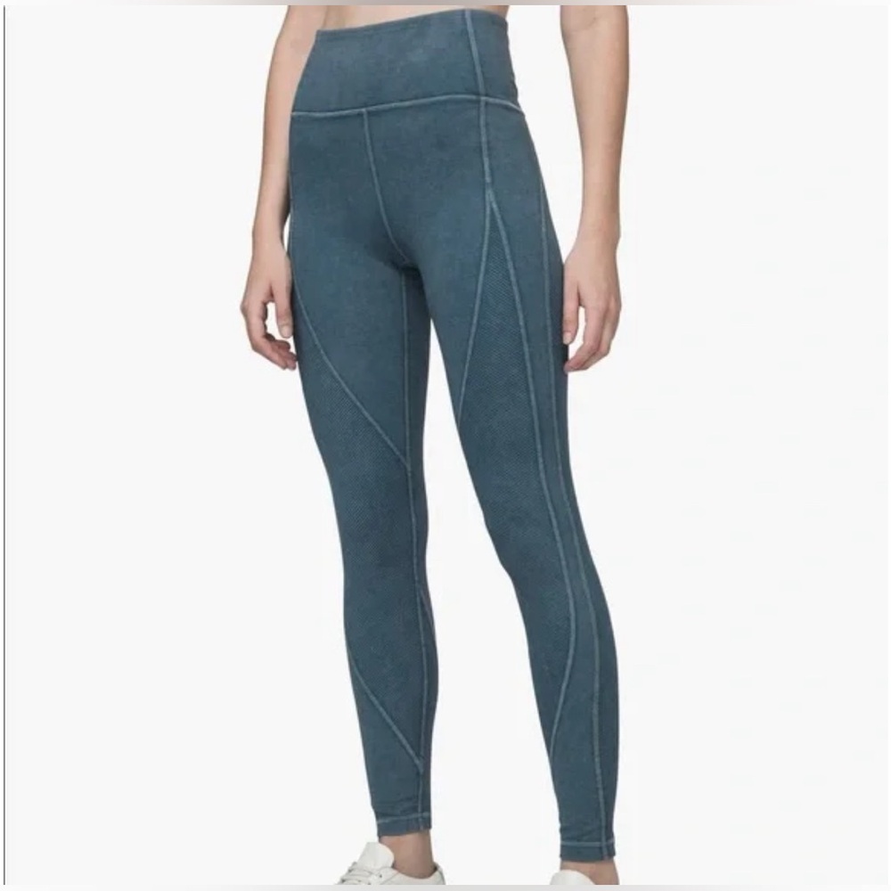 LULULEMON Wunder Under High-Rise Tight Snow Washed Ribbed size 6